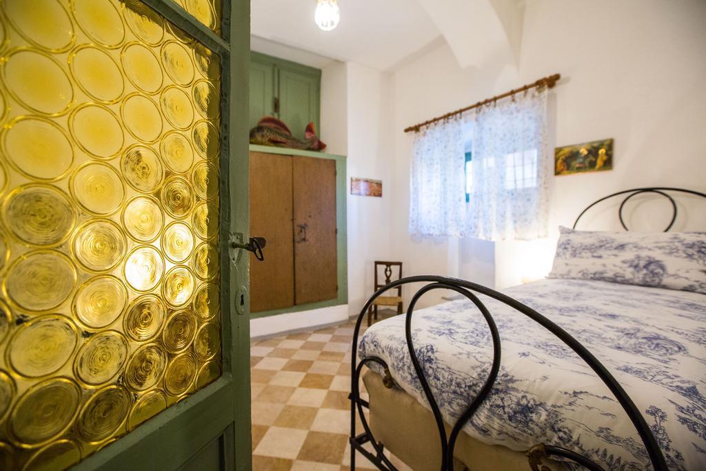 Il Batti Apartment Water Front And Private Beach Toscolano Maderno Eksteriør billede