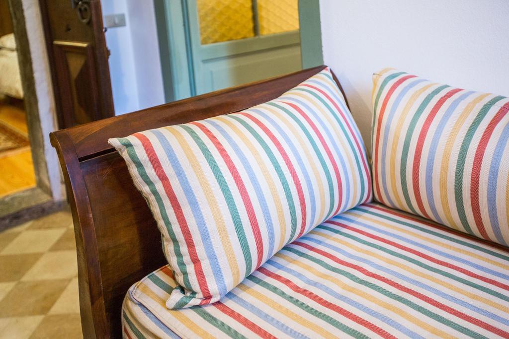 Il Batti Apartment Water Front And Private Beach Toscolano Maderno Eksteriør billede
