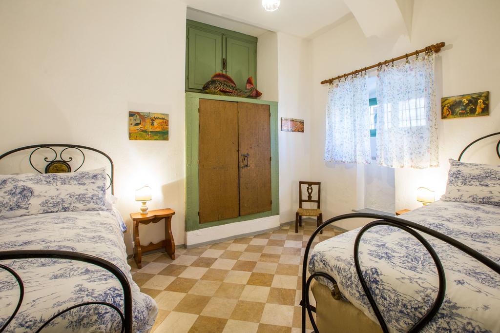 Il Batti Apartment Water Front And Private Beach Toscolano Maderno Eksteriør billede