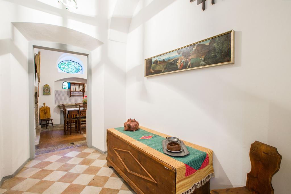 Il Batti Apartment Water Front And Private Beach Toscolano Maderno Eksteriør billede